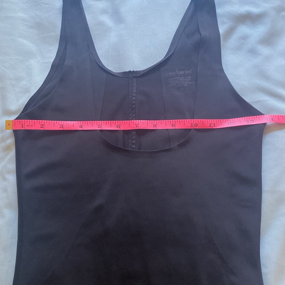 Shape Wear - Picture 6 of 8